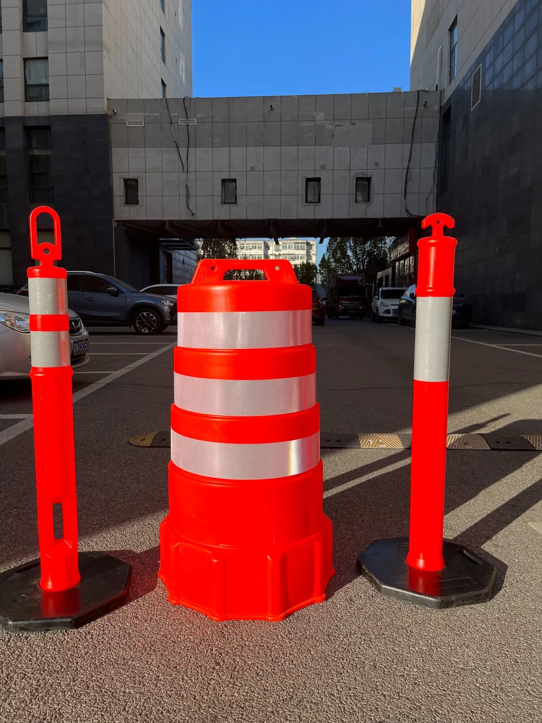 Οδική Ασφάλεια Ζεστό πώληση ΠΕ Τροχαίο τύμπανο Βαρέλια συντριβής Οδική Ασφάλεια Αντανάκλαση προειδοποιητικό βαρέλι 0